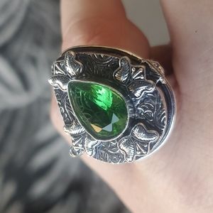 New Peridot 925 Silver Butterflies Poison Ring.